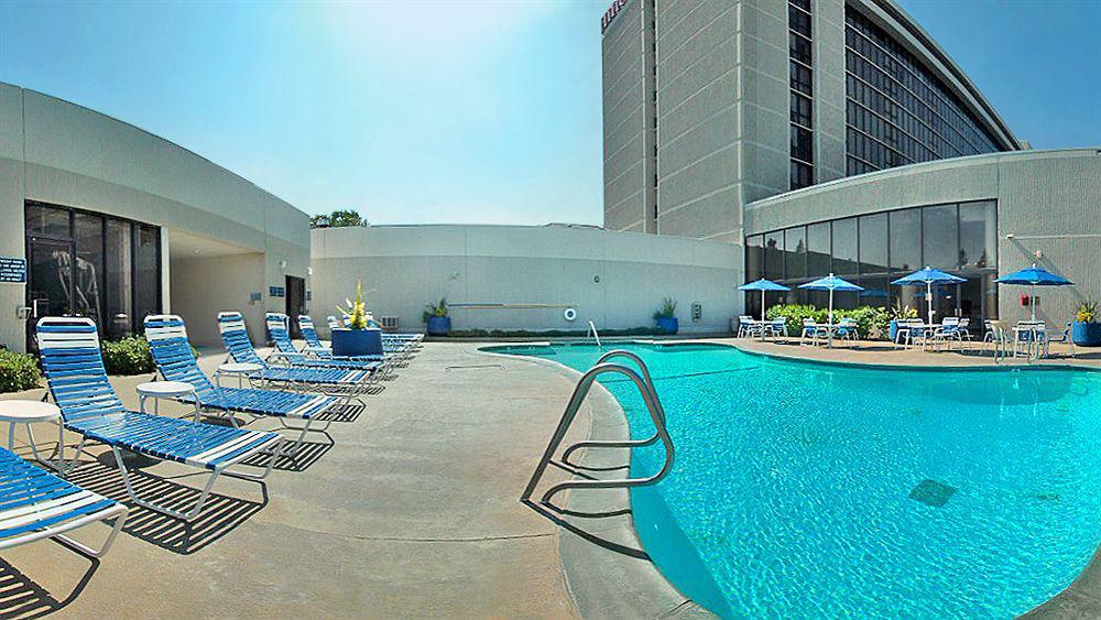 Hilton Sacramento Arden West Hotel Eksteriør billede